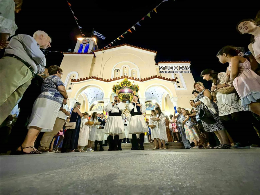Αγίας Κυριακής 27