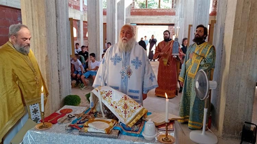 b kataskinotiki periodos 2024 1