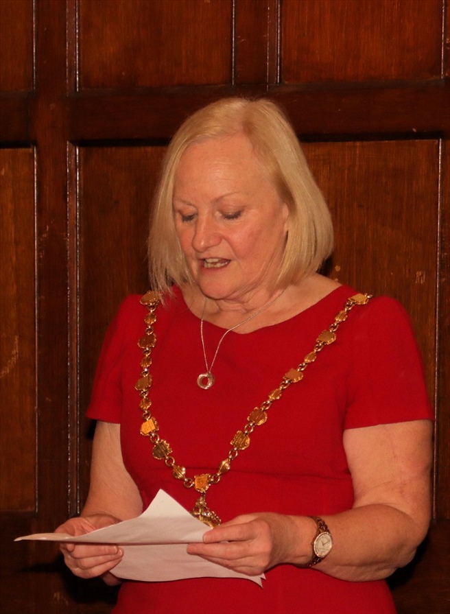 52619996129 9084b56cfe b