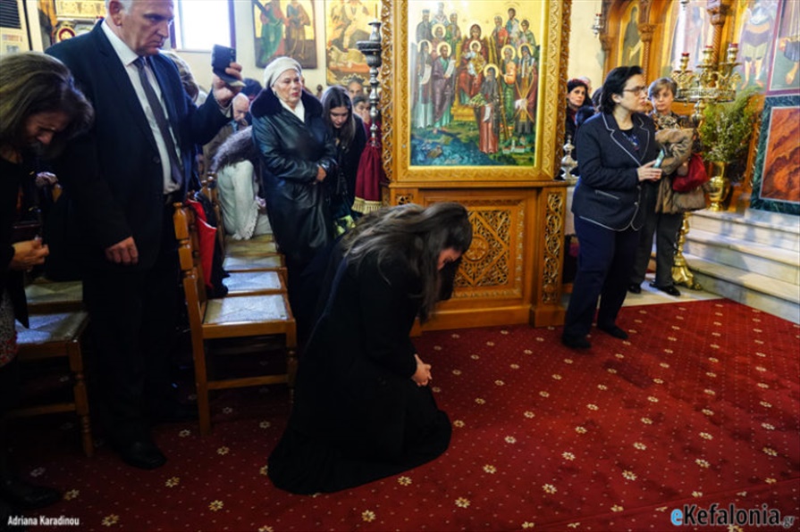 antwnios xeirotonia70 768x512