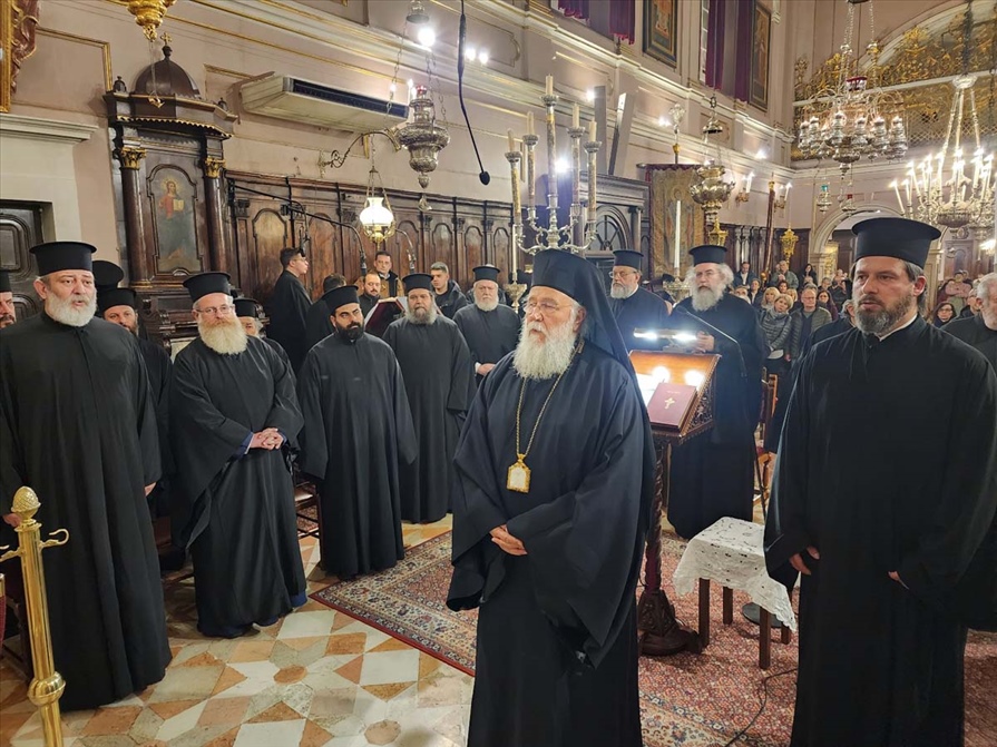 Α Κατανυκτικός εσπερινός στην Ιερά Μητρόπολη Κερκύρας 5 1