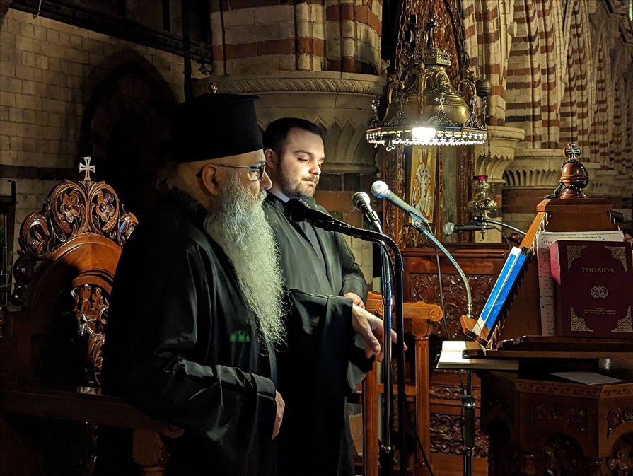 PXL 20230305 200124184 