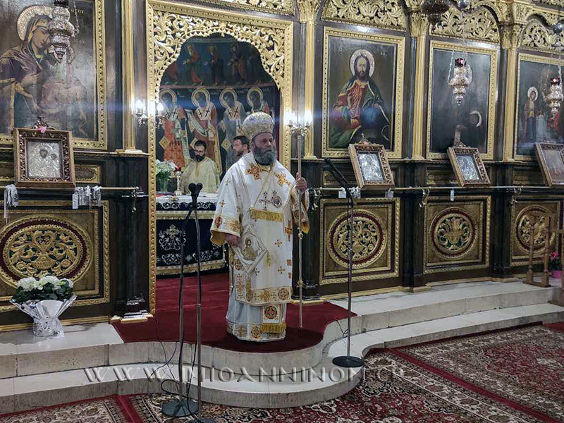 52790015720 e644a40221 b