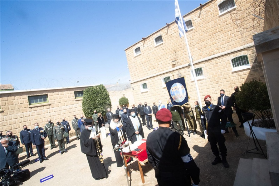 Φυλακισμένα Μνήματα 2