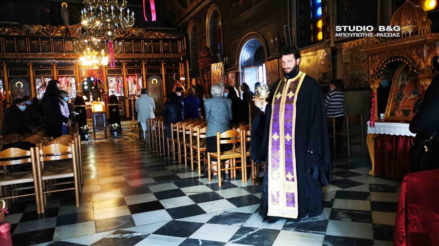 NAFPLIO H PERIFORA TOU NUMFIOU XRISTOU EKKLHSIA COVID1