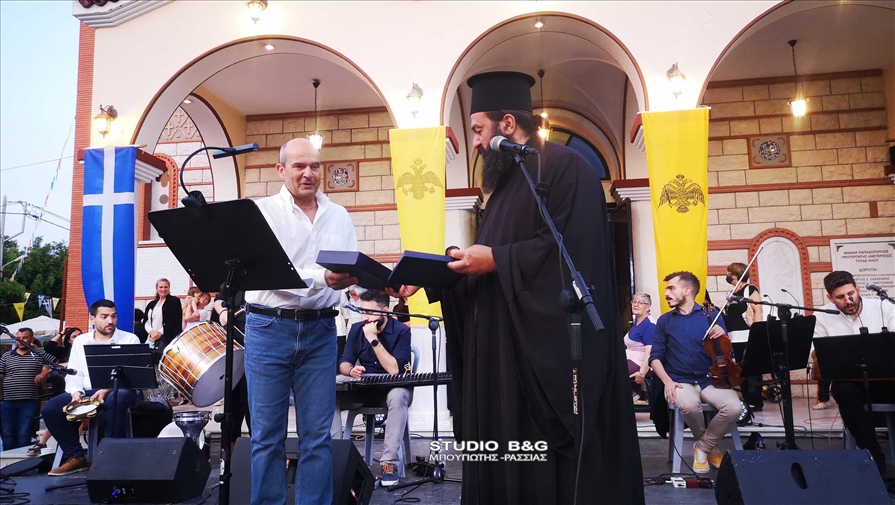 DSC 0857NAU PANAGIA SOYMELA XOREUTIKA LEBENTHS KETIME