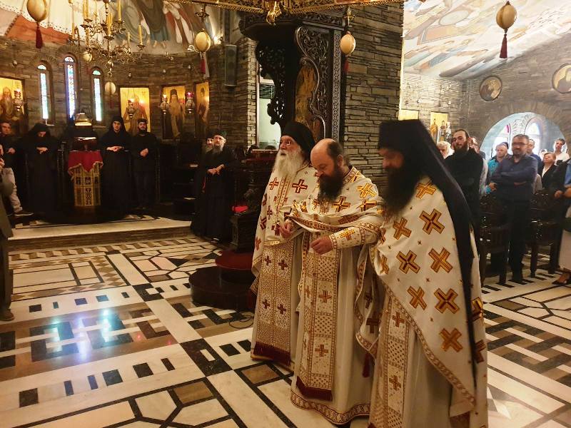 M.Trikorfou.Xeirothesia01