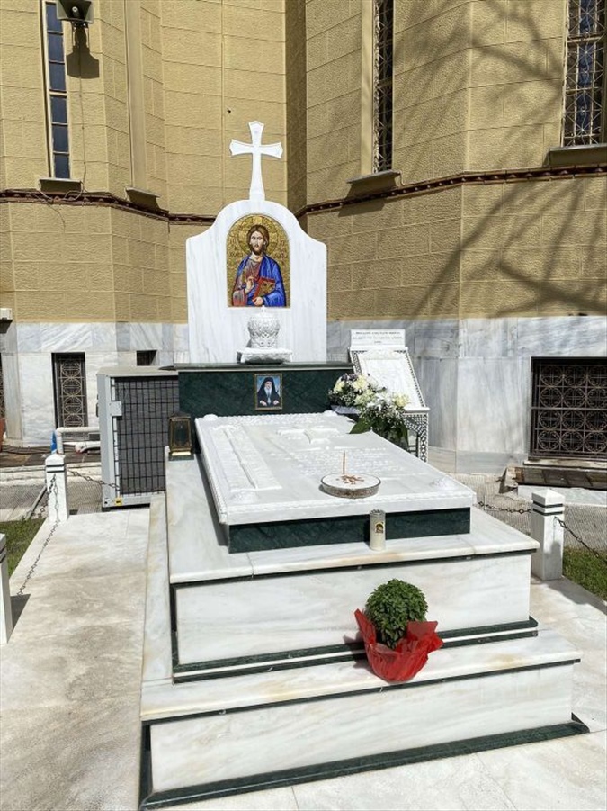 trietes mnimosino Ignatiou 14