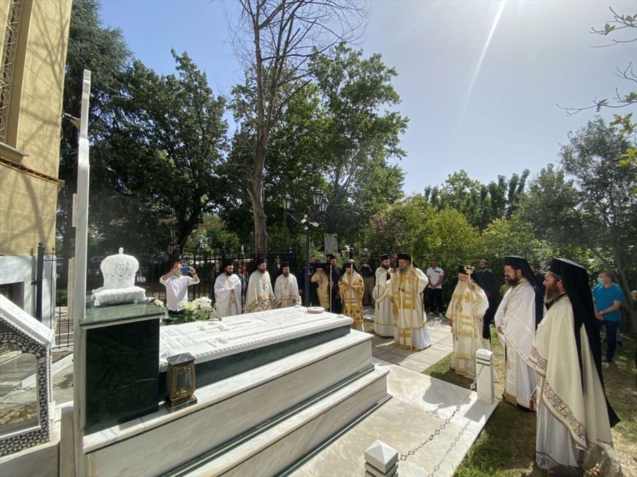 trietes mnimosino Ignatiou 15