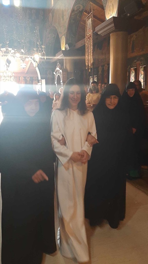 53054671607 e820999a8a b