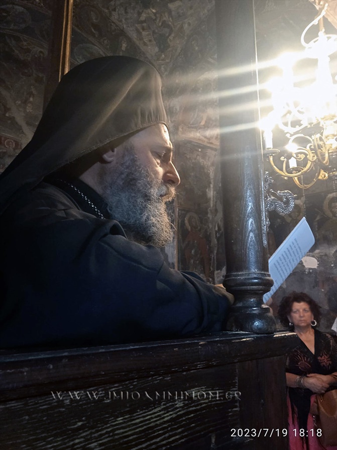 53057900525 d28a9dd73e b