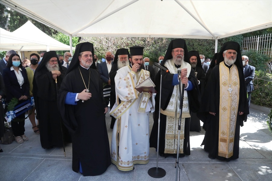 resized resized A31I3524