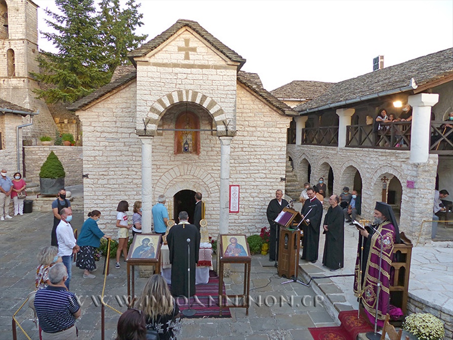 50321865773 2d50e72b8f b