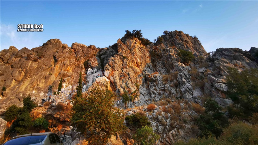 ΚΑΡΑΘΩΝΑ ΓΕΝΕΣΙΟΝ 1