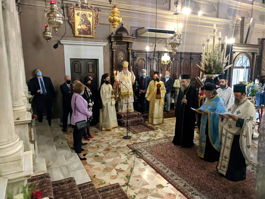 ΕΝΤΟΣ ΤΟΥ ΝΑΟΥ ΤΟΥ ΑΓΙΟΥ ΣΠΥΡΙΔΩΝΟΣ Η ΛΙΤΑΝΕΙΑ ΓΙΑ ΤΟ ΠΡΩΤΟΚΥΡΙΑΚΟ ΣΤΗΝ ΚΕΡΚΥΡΑ 7