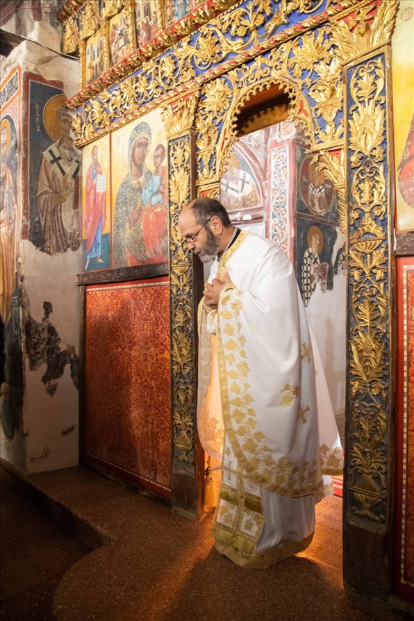 A31I2477 scaled 1400x2100