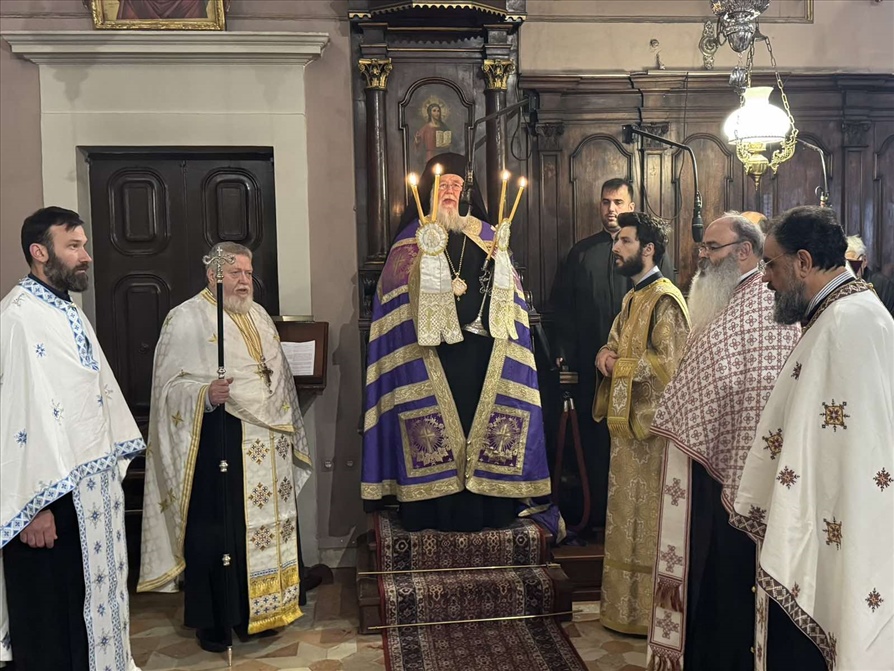 e katanyktikos esperinos stin kerkyra 4