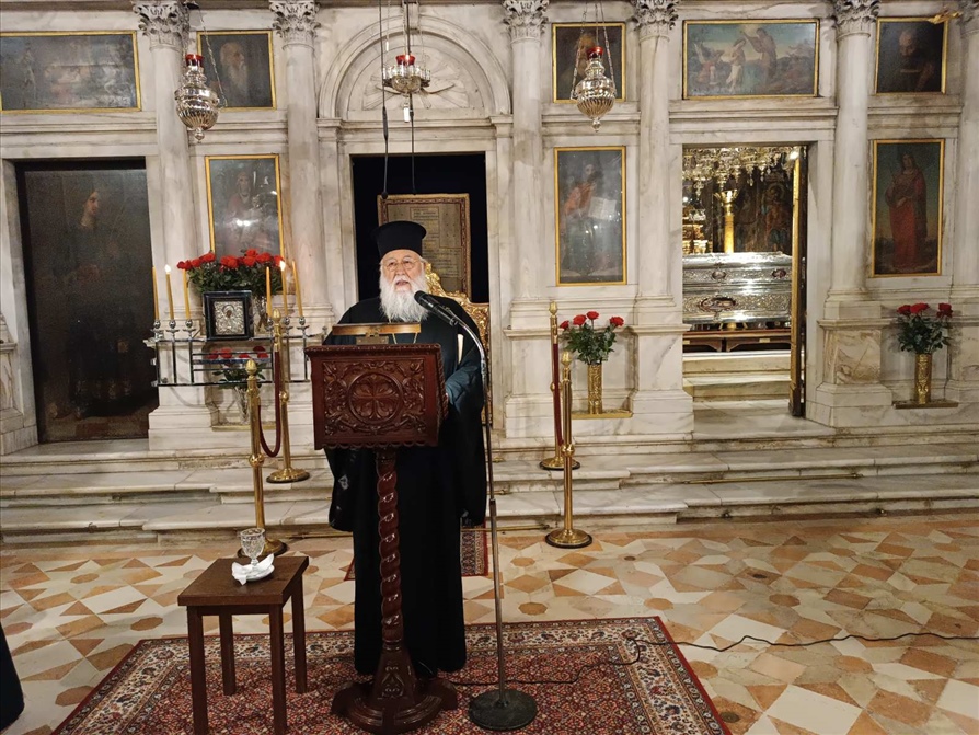 e katanyktikos esperinos stin kerkyra 5