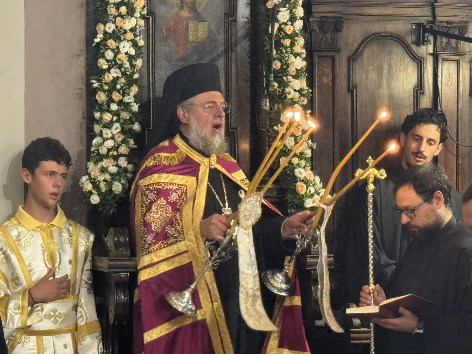 esperinos gia tin anamnisi tou thavmatos tou agiou spyridonos stin kerkyra 17