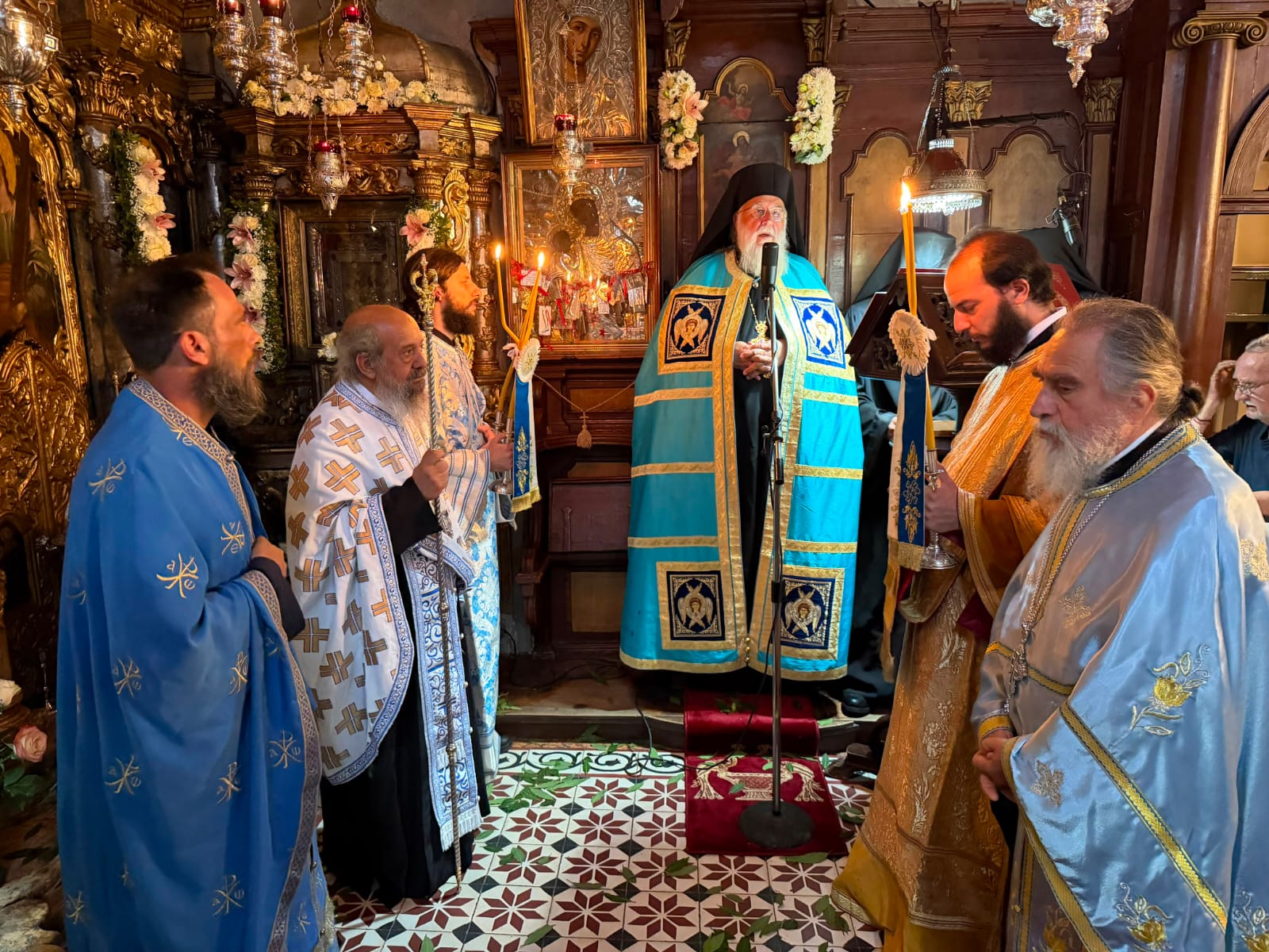 o esperinos tis koimiseos tis theotokou stin kerkyra 7