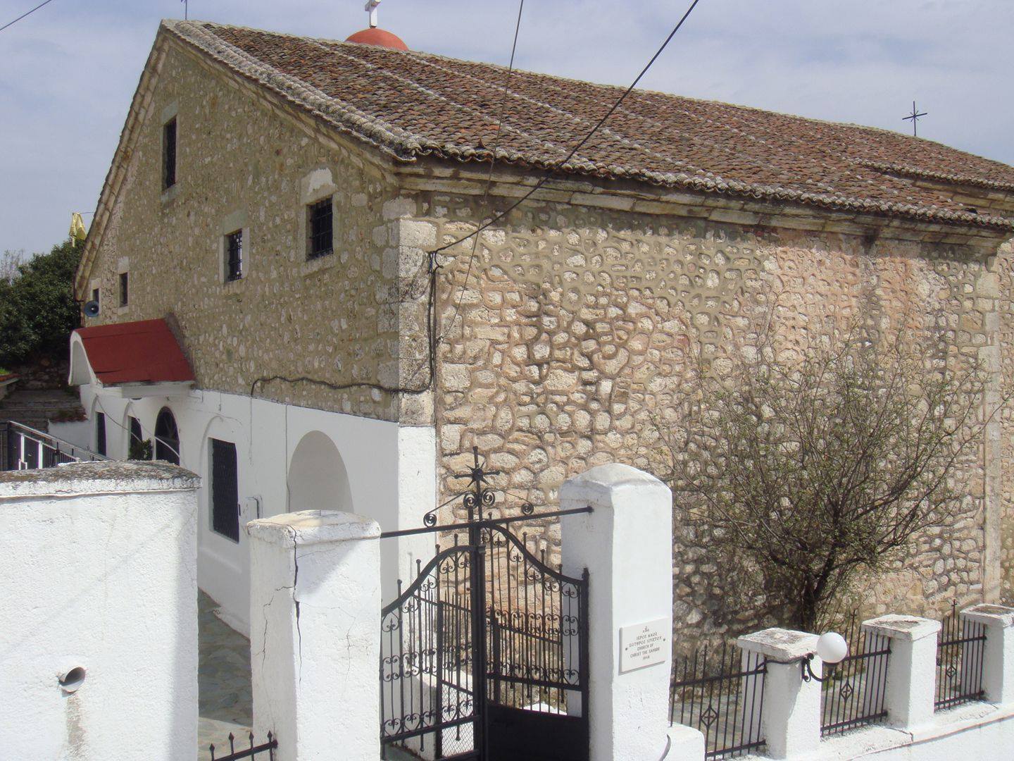 Ο Μεταβυζαντινός ναός Σωτήρος Χριστού που κτίσθηκε επάνω στα θεμέλια της Μονής Σωτήρος Παντοκράτορος