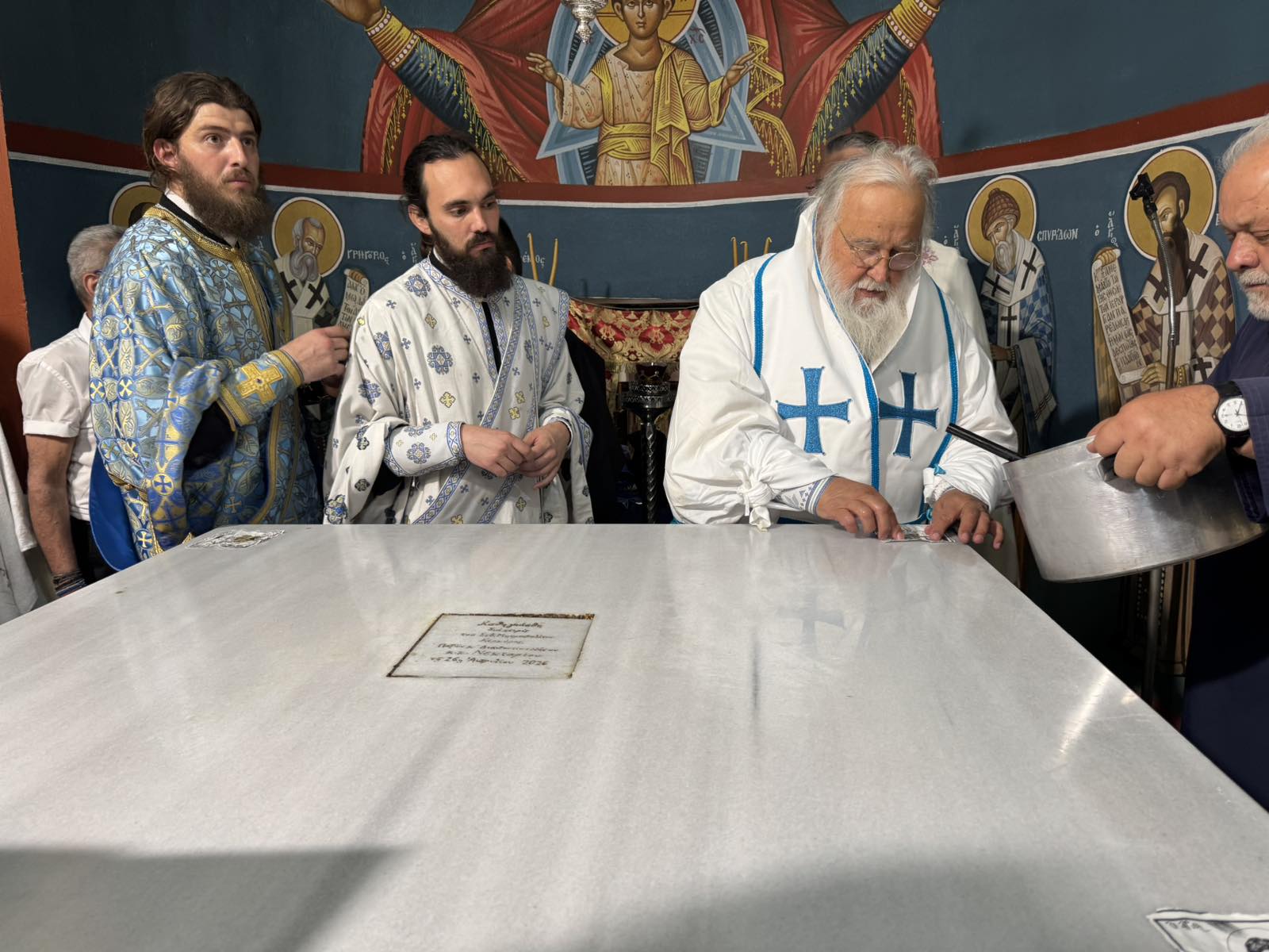 Η Κυριακή των Μυροφόρων και καθαγιασμός Ιερού Θυσιαστηρίου στην Κέρκυρα 13