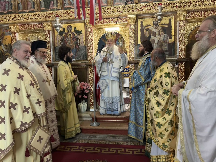 Η Κυριακή των Μυροφόρων και καθαγιασμός Ιερού Θυσιαστηρίου στην Κέρκυρα 2