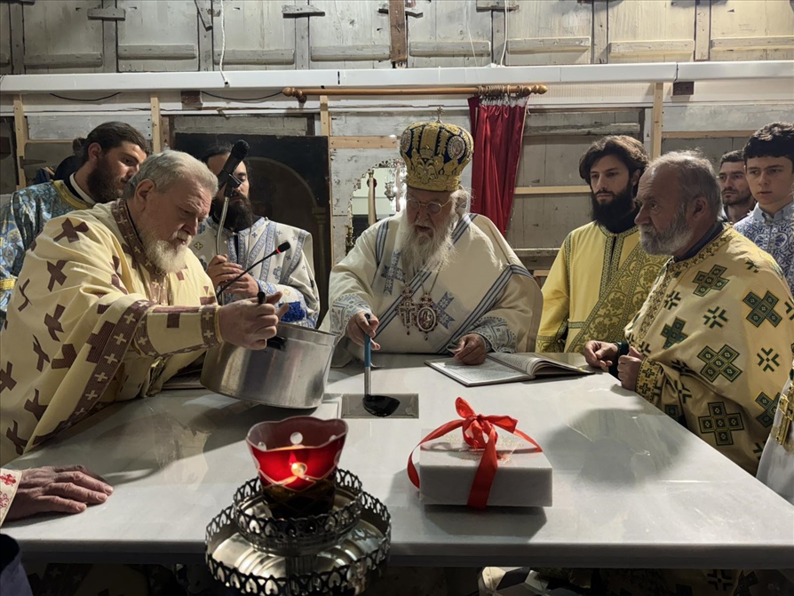 Η Κυριακή των Μυροφόρων και καθαγιασμός Ιερού Θυσιαστηρίου στην Κέρκυρα 4