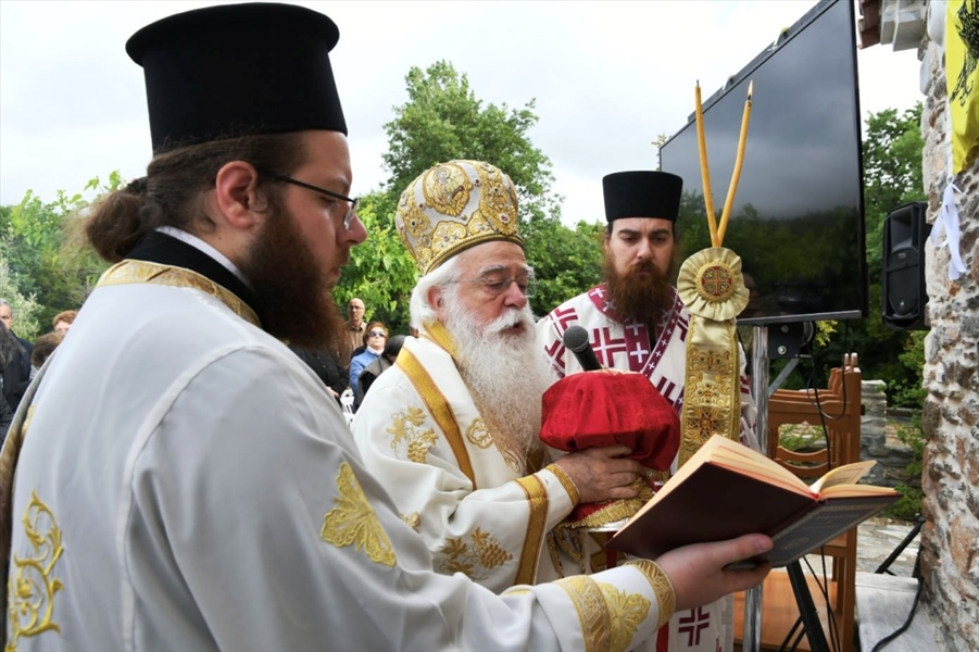 egkainia agia koimitirio 10